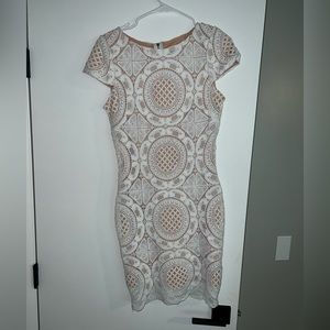 Vici Size small white dress. No tags but never been worn